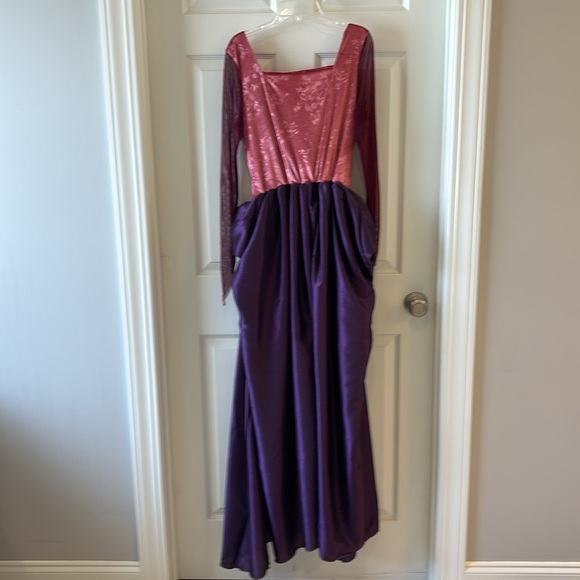 Spirit Pink and Purple Gown - Picture 2 of 12